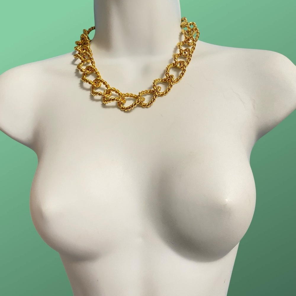 Heavy Chunky Gold Tone Textured Links Necklace